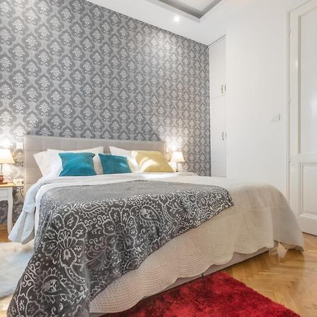 Aurelia Antik Old Hotell Zagreb Exteriör bild