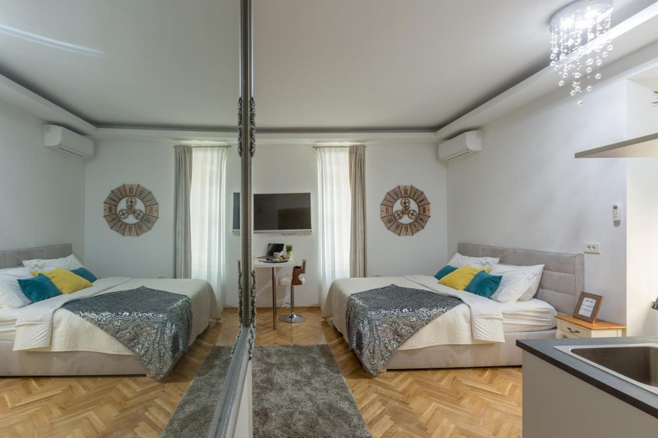 Aurelia Antik Old Hotell Zagreb Exteriör bild