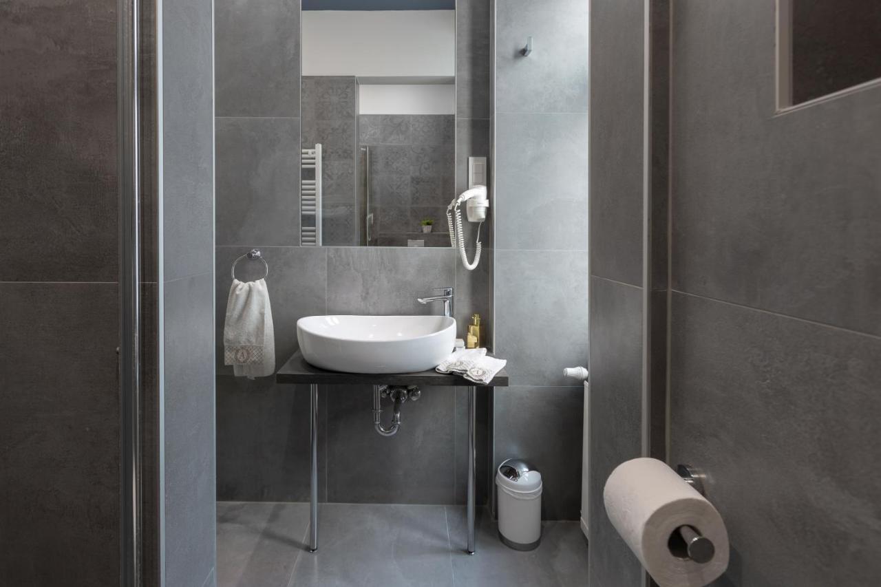 Aurelia Antik Old Hotell Zagreb Exteriör bild