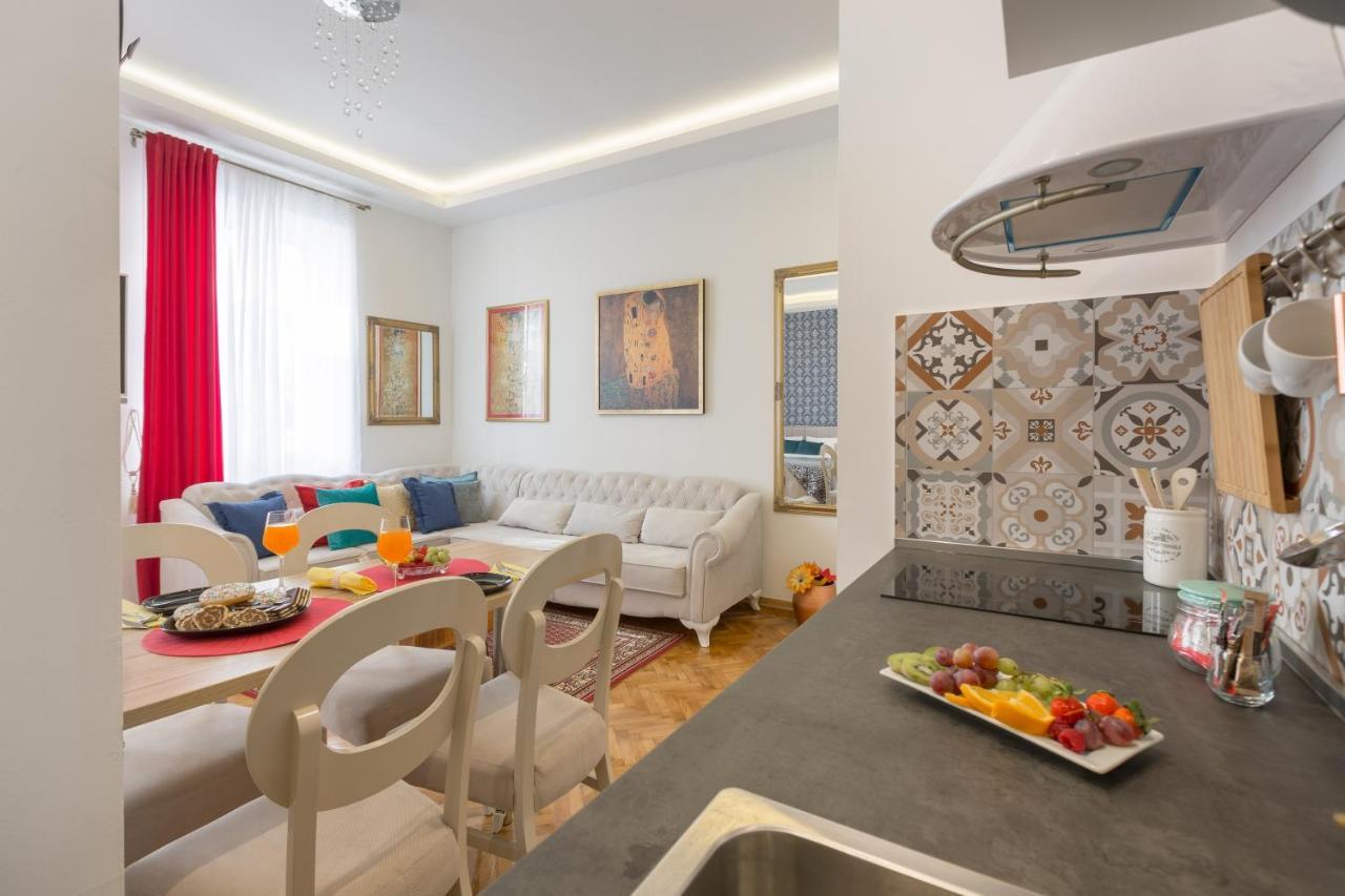 Aurelia Antik Old Hotell Zagreb Exteriör bild